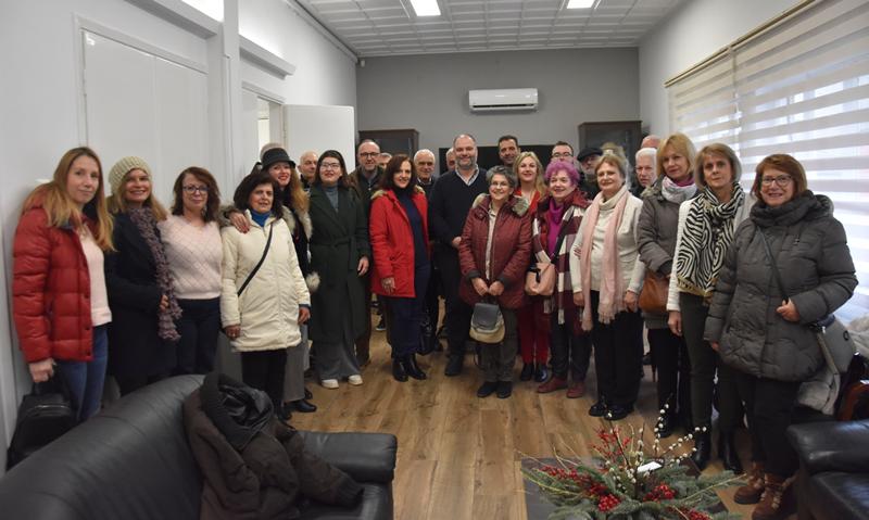 Χριστουγεννιάτικα Κάλαντα στον Δήμο Νάουσας-Μήνυμα αγάπης, αλληλεγγύης και κοινωνικής συνοχής από σχολεία, συλλόγους και δομές